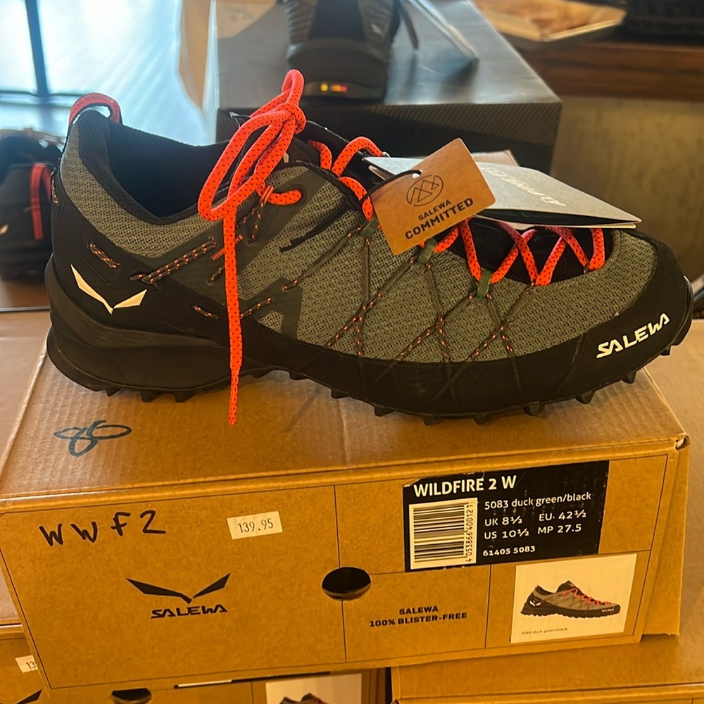 Salewa Wildfire 2 Women's Athletic Shoes - Black and Red